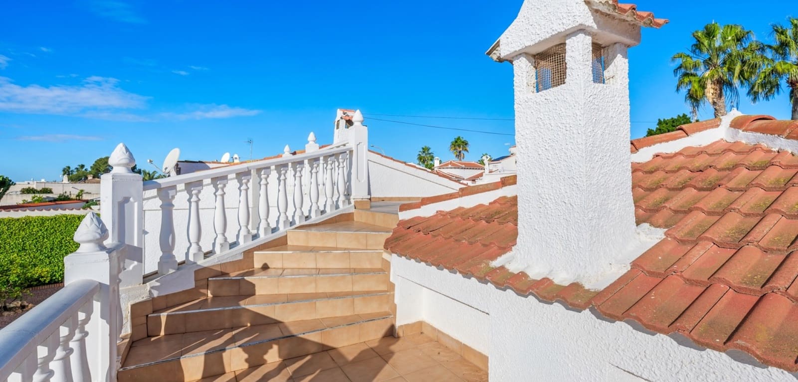 3 bedroom Villa for sale in Ciudad Quesada with pool - € 445,000 (Ref: 9509387)