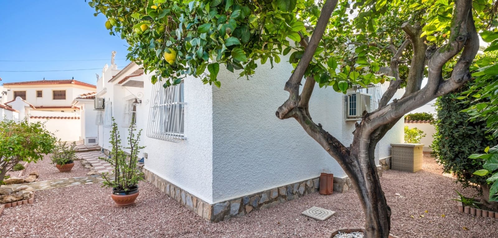 3 bedroom Villa for sale in Ciudad Quesada with pool - € 445,000 (Ref: 9509387)