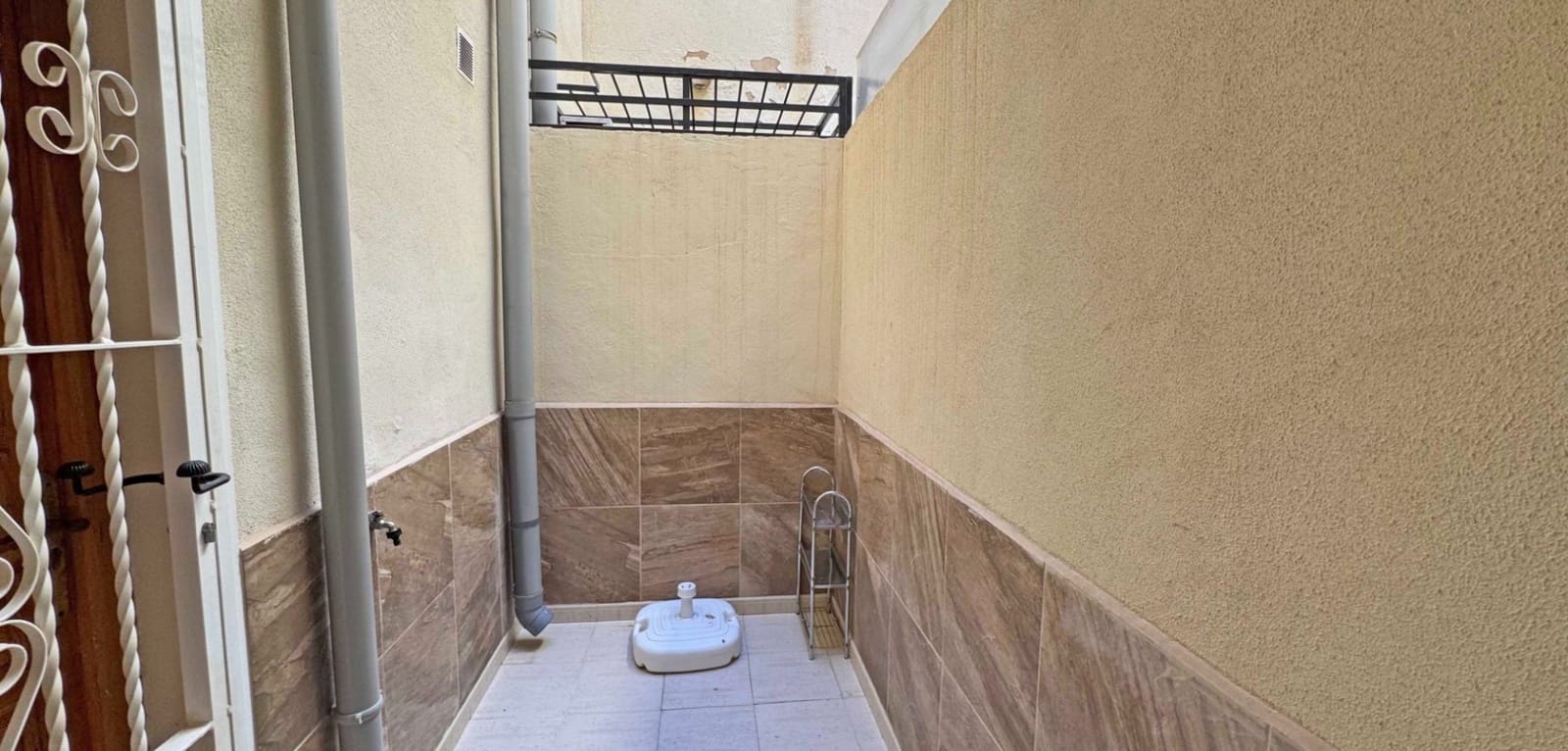 2 bedroom Apartment for sale in Playa Flamenca with pool - € 132,000 (Ref: 9511438)