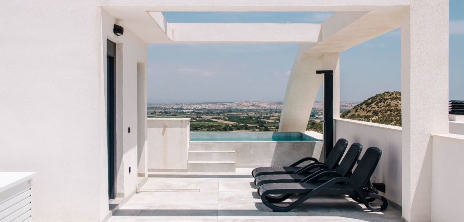 2 bedroom Bungalow for sale in Ciudad Quesada with pool - € 475,000 (Ref: 9521543)