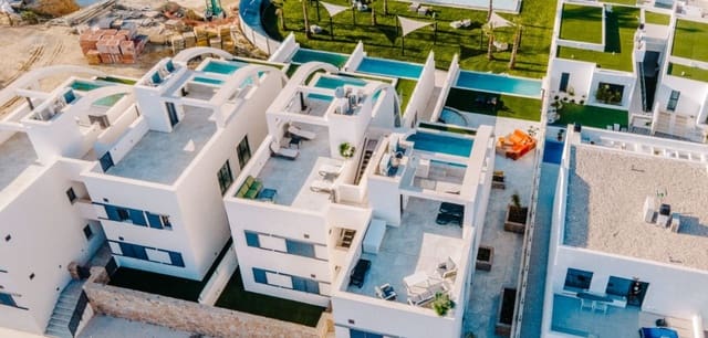 2 bedroom Bungalow for sale in Ciudad Quesada, Rojales with pool - € 475,000 (Ref: 9521543)