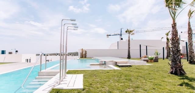 2 bedroom Bungalow for sale in Ciudad Quesada, Rojales with pool - € 475,000 (Ref: 9521543)