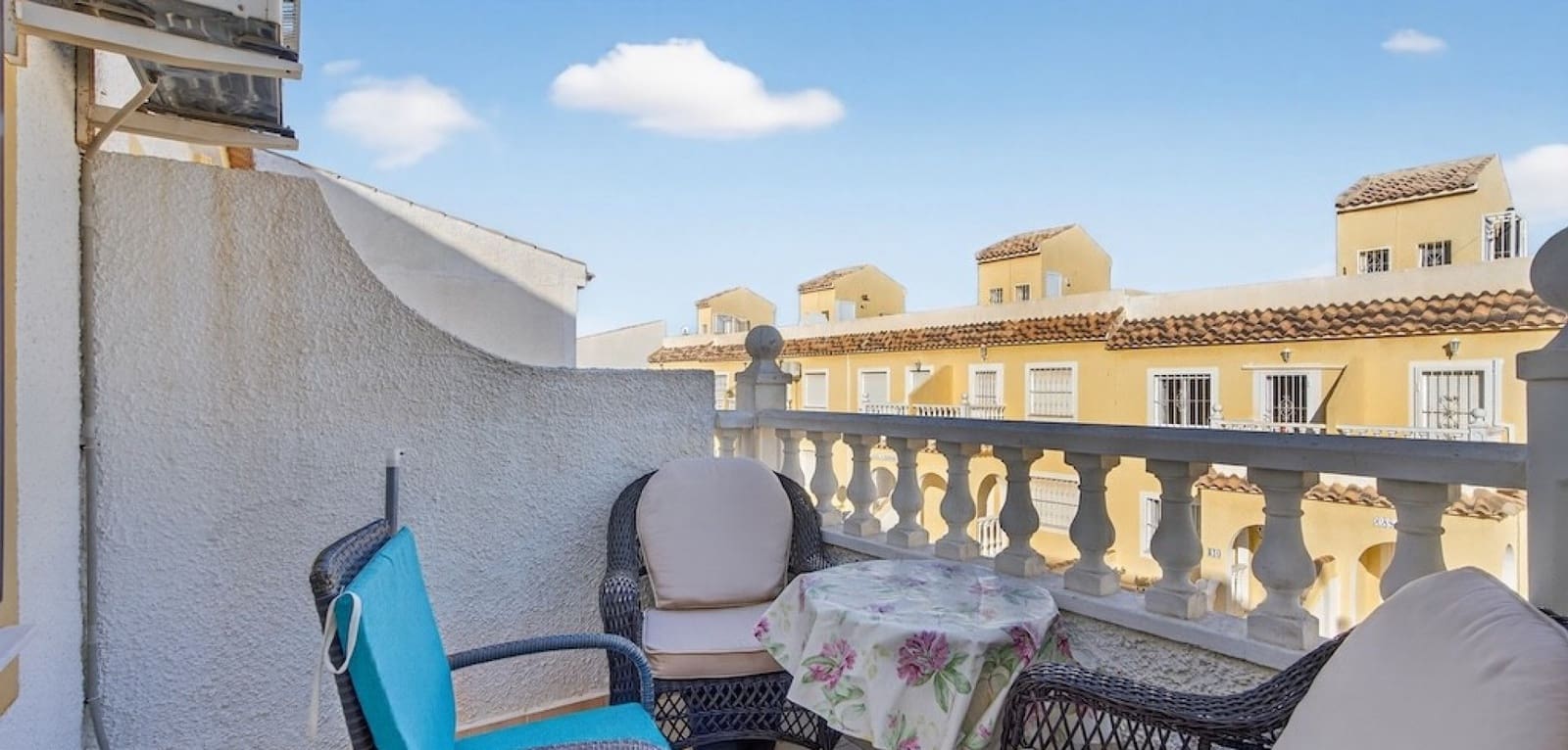 3 bedroom Apartment for sale in Gran Alacant with pool - € 199,000 (Ref: 9521545)