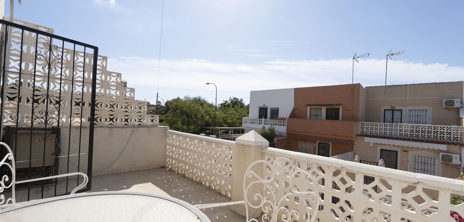 3 bedroom Townhouse for sale in Torrevieja - € 149,000 (Ref: 9521546)