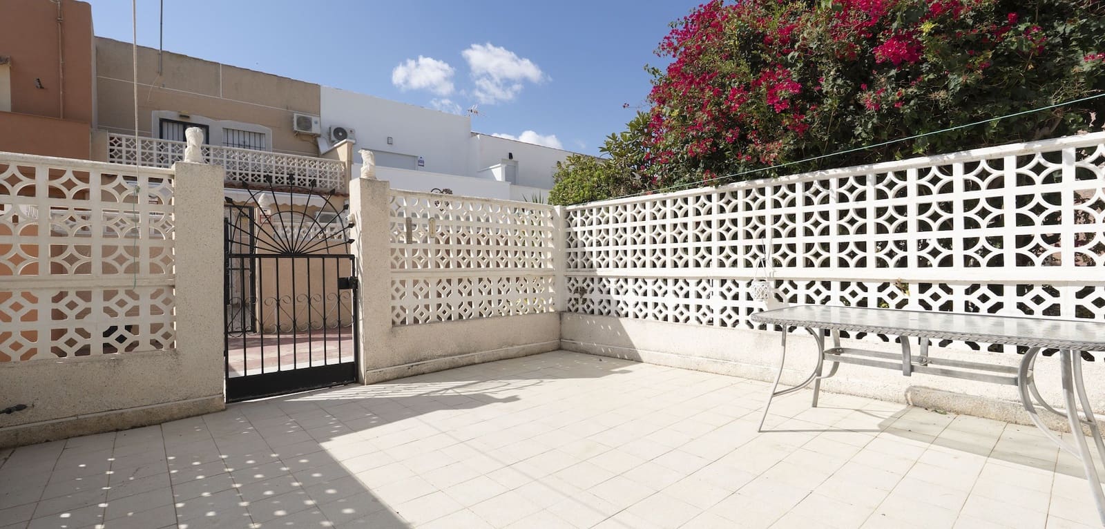 3 bedroom Townhouse for sale in Torrevieja - € 149,000 (Ref: 9521546)