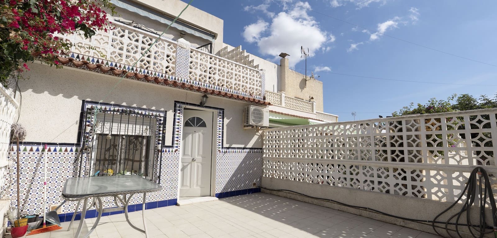 3 bedroom Townhouse for sale in Torrevieja - € 149,000 (Ref: 9521546)