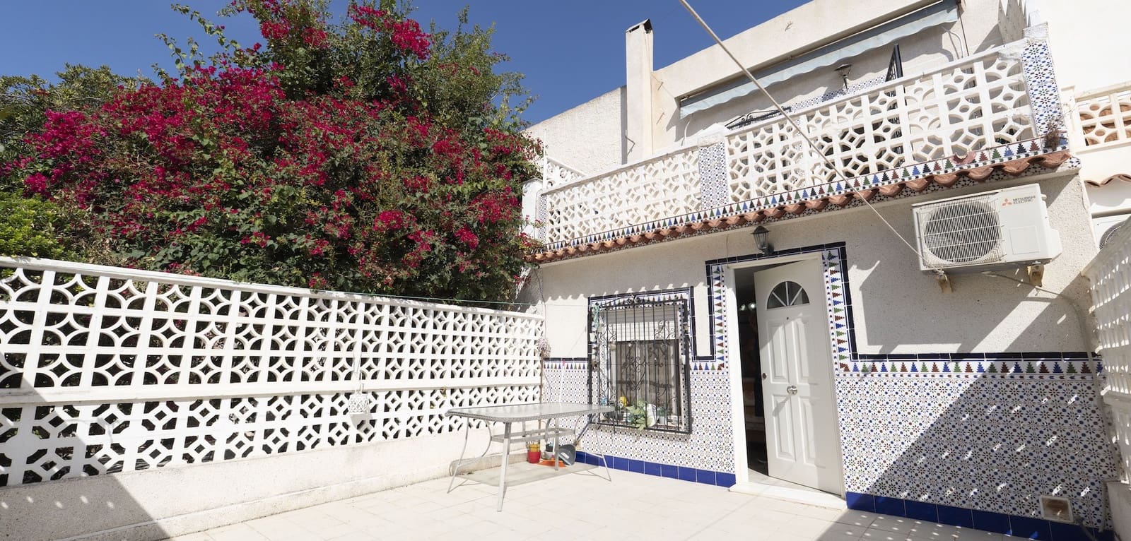 3 bedroom Townhouse for sale in Torrevieja - € 149,000 (Ref: 9521546)