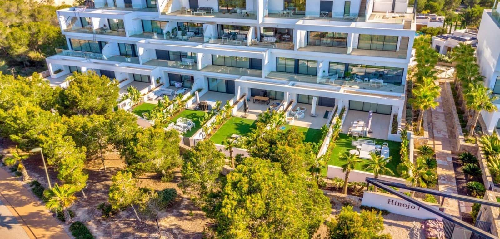 2 soverom Leilighet til salgs i Las Colinas Golf med svømmebasseng - € 359 000 (Ref: 9532311)