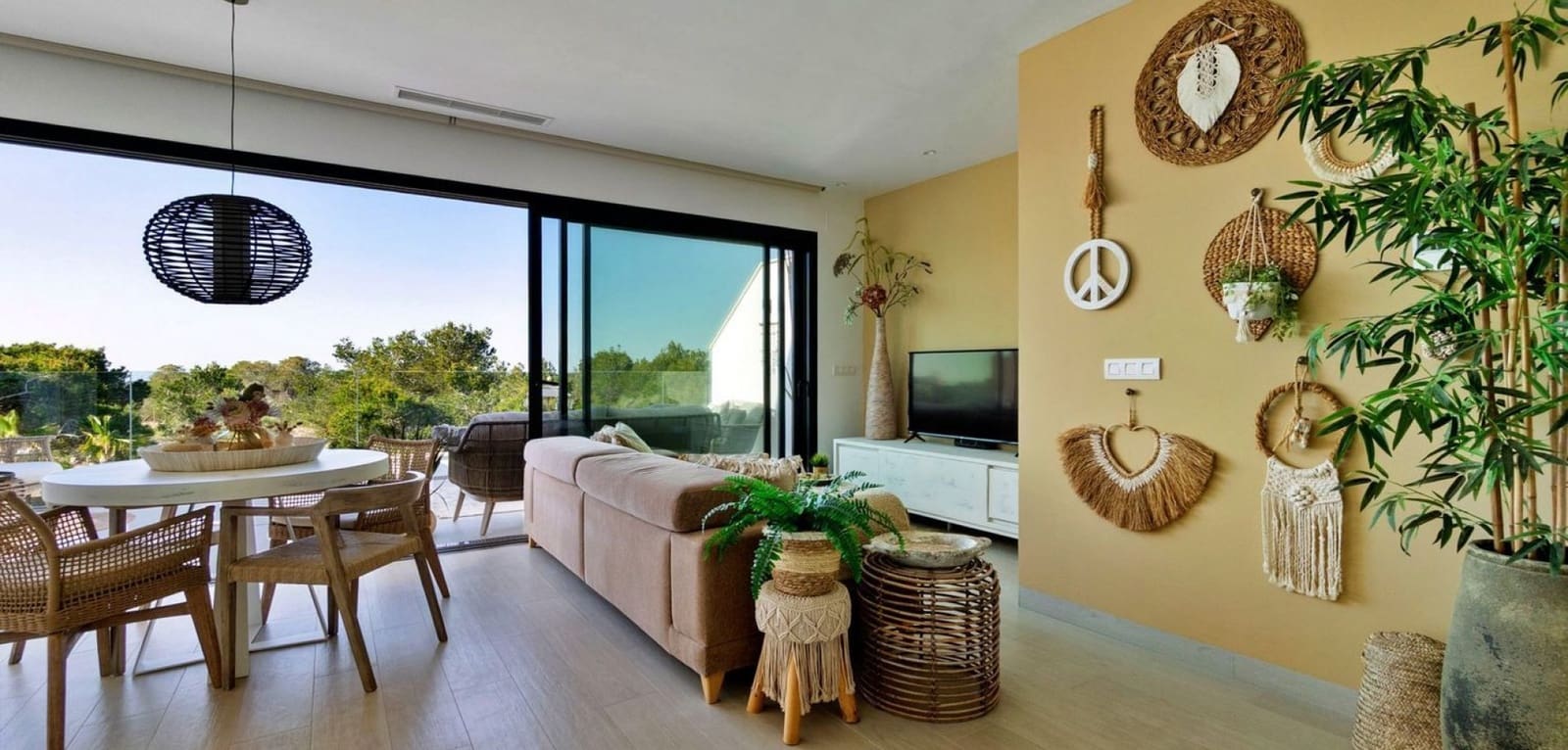 2 soverom Leilighet til salgs i Las Colinas Golf med svømmebasseng - € 359 000 (Ref: 9532311)