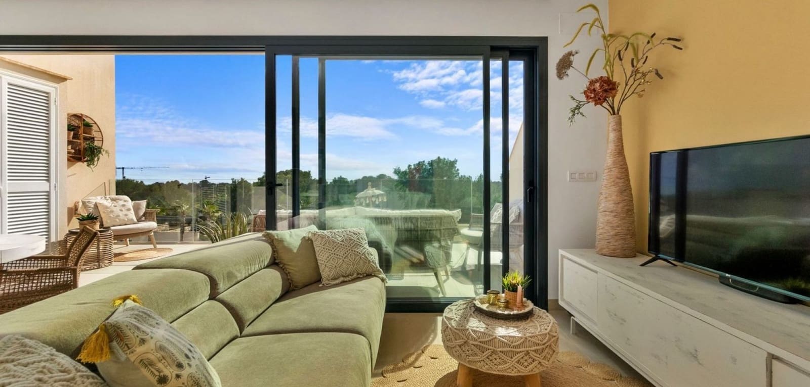 2 soverom Leilighet til salgs i Las Colinas Golf med svømmebasseng - € 359 000 (Ref: 9532311)