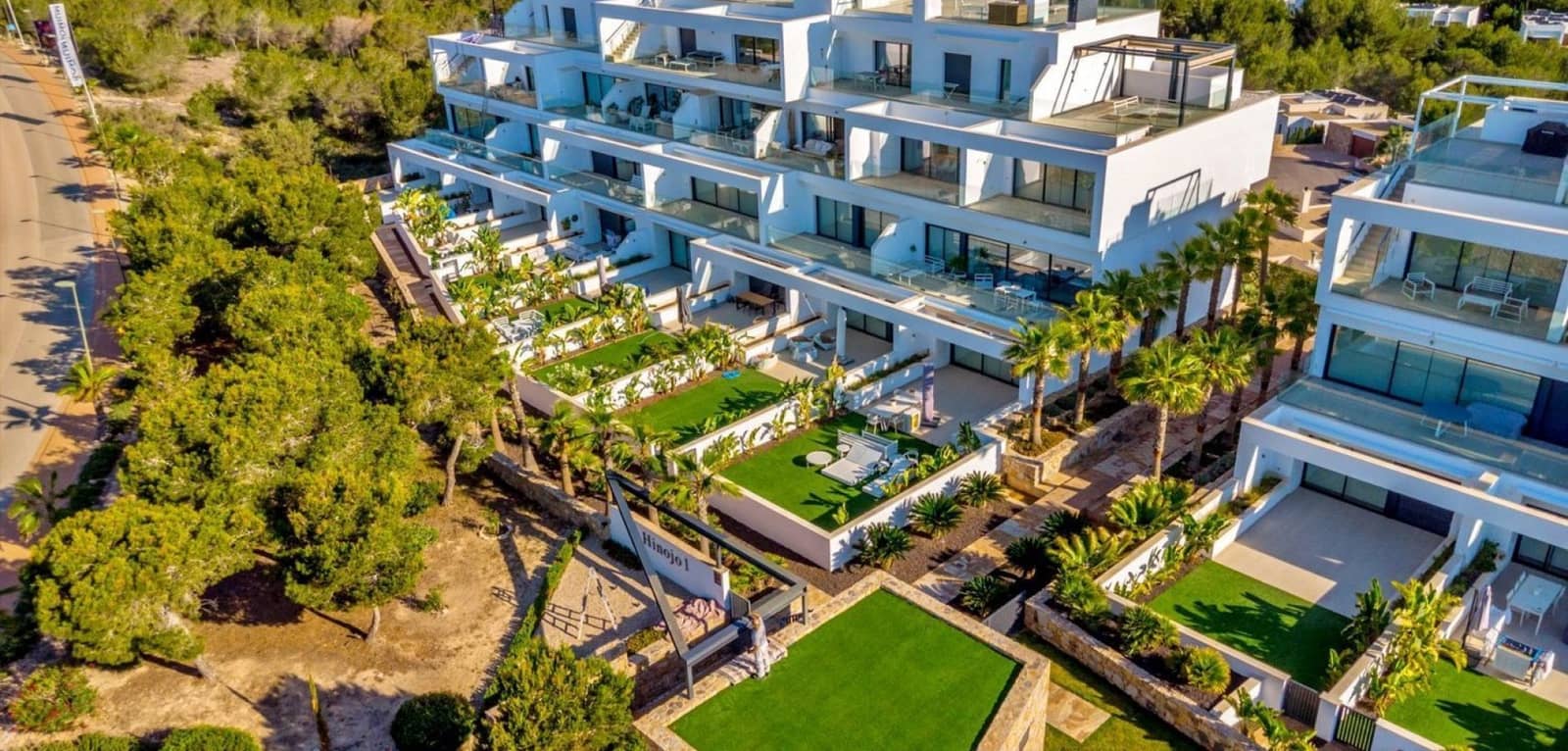 2 soverom Leilighet til salgs i Las Colinas Golf med svømmebasseng - € 359 000 (Ref: 9532311)