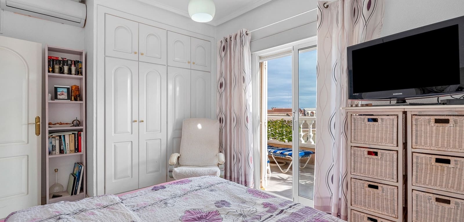 Casa de 2 habitaciones en Ciudad Quesada en venta con piscina - 189.000 € (Ref: 9534448)