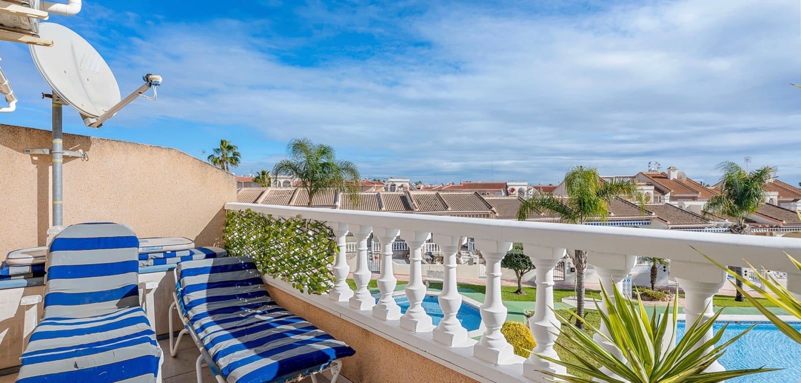 Casa de 2 habitaciones en Ciudad Quesada en venta con piscina - 189.000 € (Ref: 9534448)