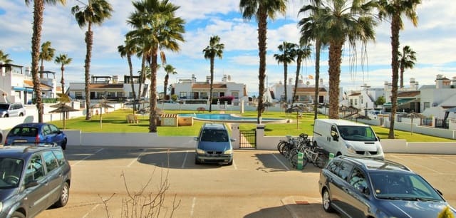 2 slaapkamer Appartement te koop in Playa Flamenca, Orihuela met zwembad - € 189.950 (Ref: 9537814)