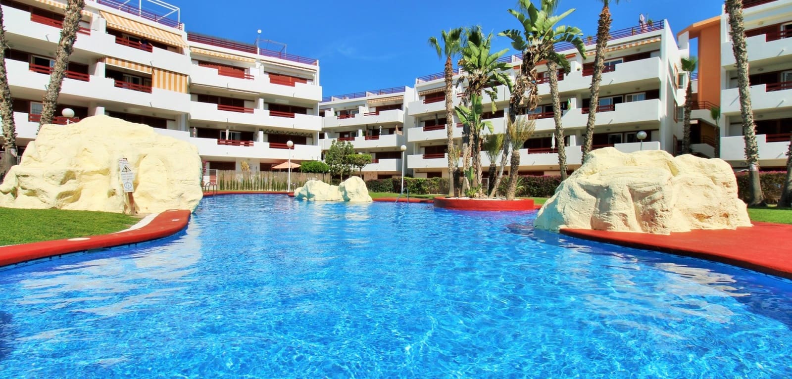 2 sovrum Lägenhet till salu i Playa Flamenca med pool - 169 950 € (Ref: 9537815)