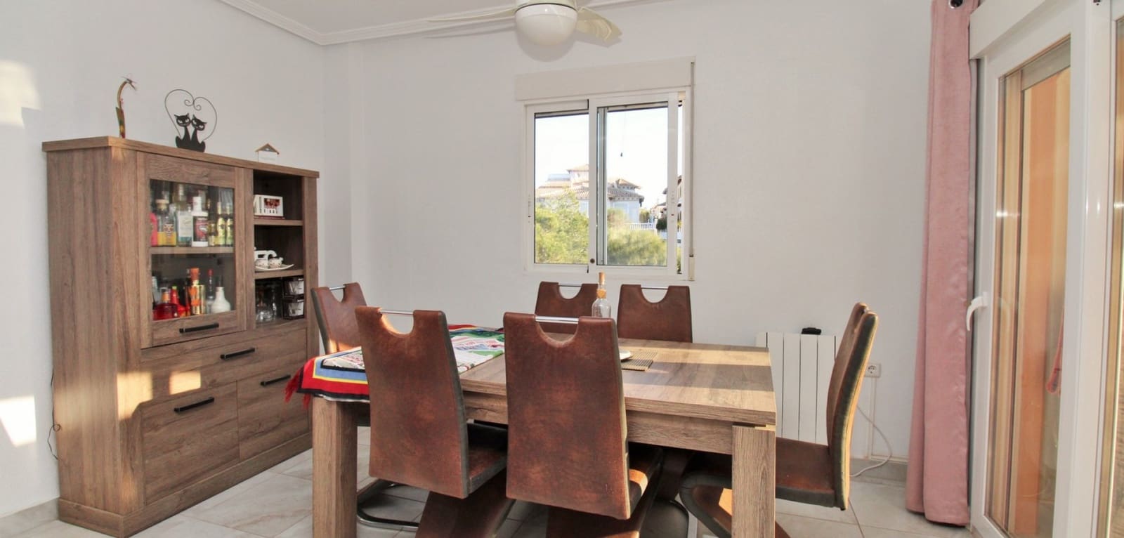 4 camera da letto Villa in vendita in Playa Flamenca con piscina - 399.950 € (Rif: 9537816)