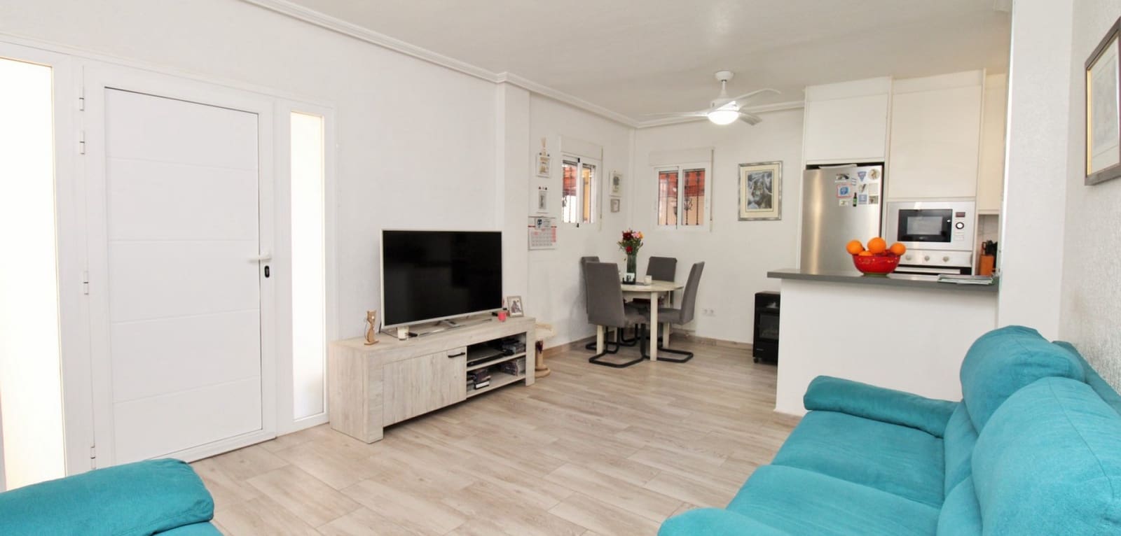 4 camera da letto Villa in vendita in Playa Flamenca con piscina - 399.950 € (Rif: 9537816)