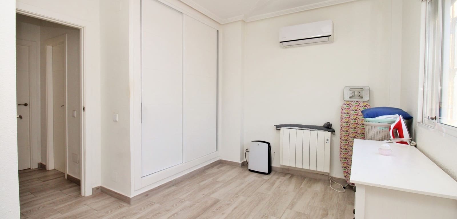 4 camera da letto Villa in vendita in Playa Flamenca con piscina - 399.950 € (Rif: 9537816)