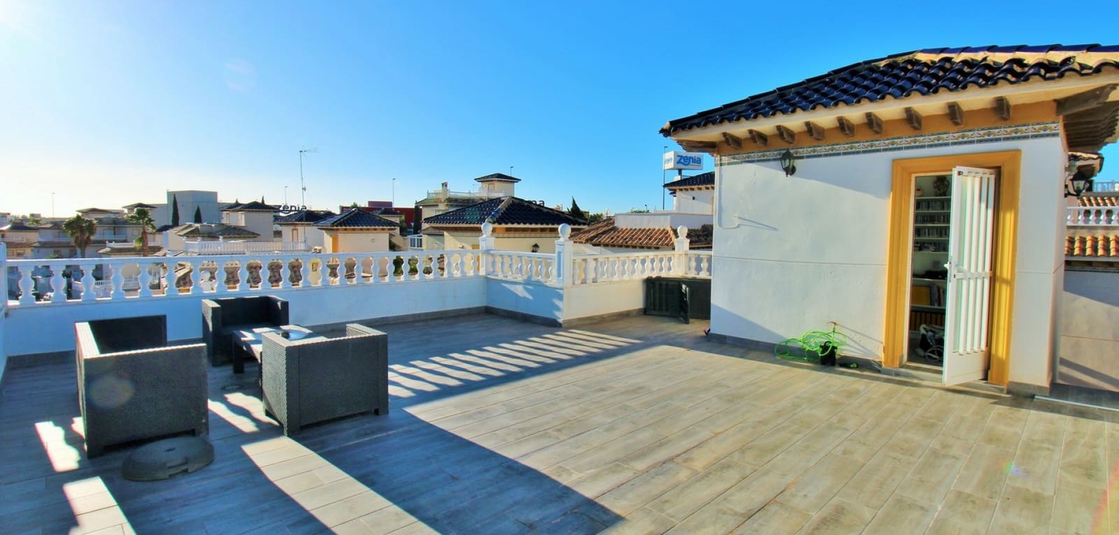 4 camera da letto Villa in vendita in Playa Flamenca con piscina - 399.950 € (Rif: 9537816)