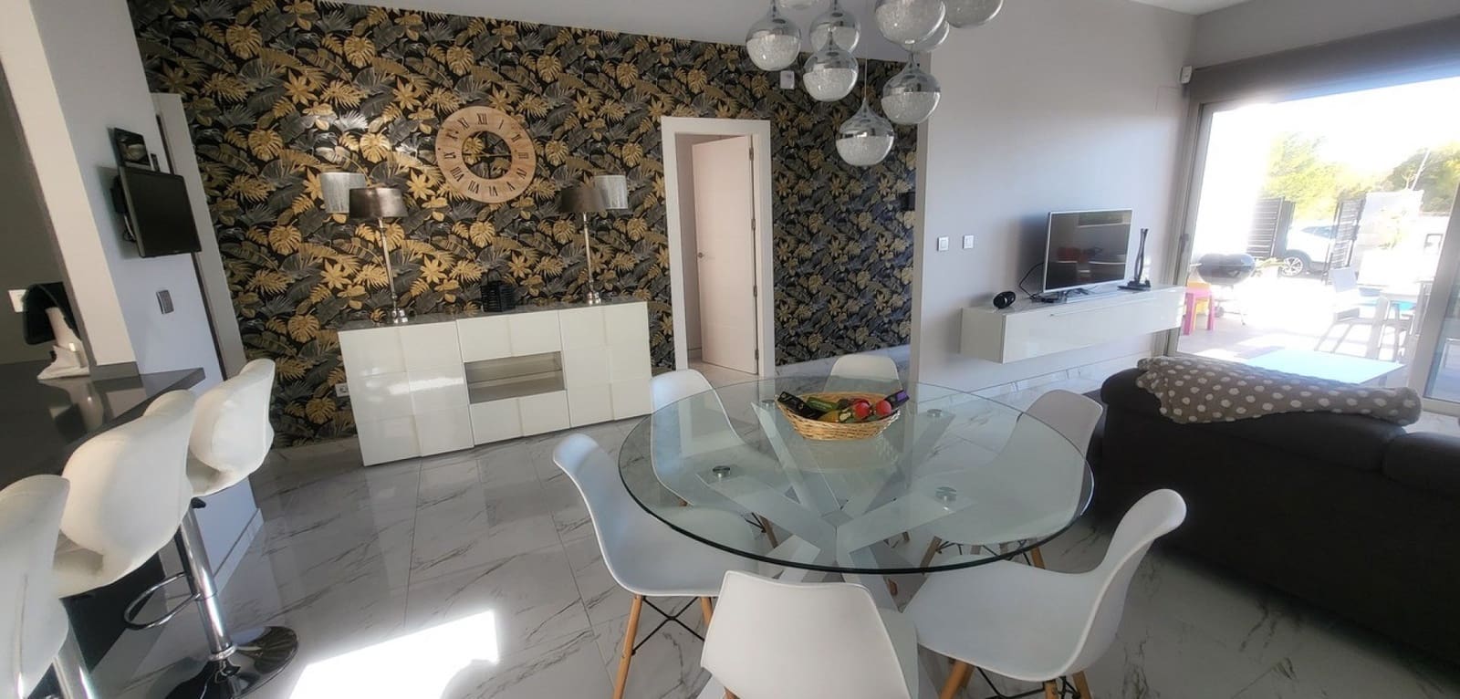 3 Zimmer Villa zu verkaufen in Villamartin mit Pool - 400.000 € (Ref: 9537817)