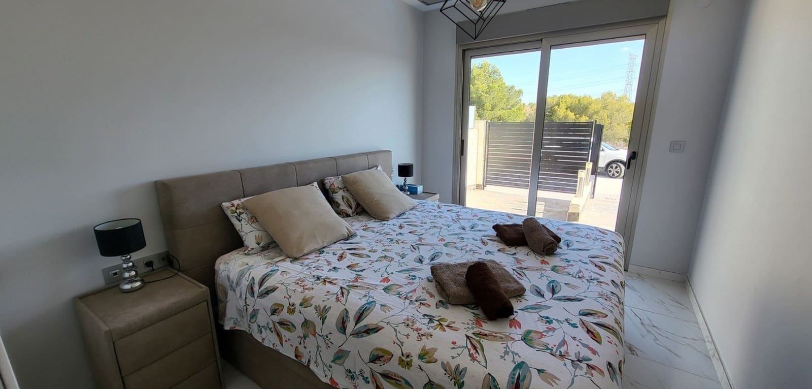 3 Zimmer Villa zu verkaufen in Villamartin mit Pool - 400.000 € (Ref: 9537817)