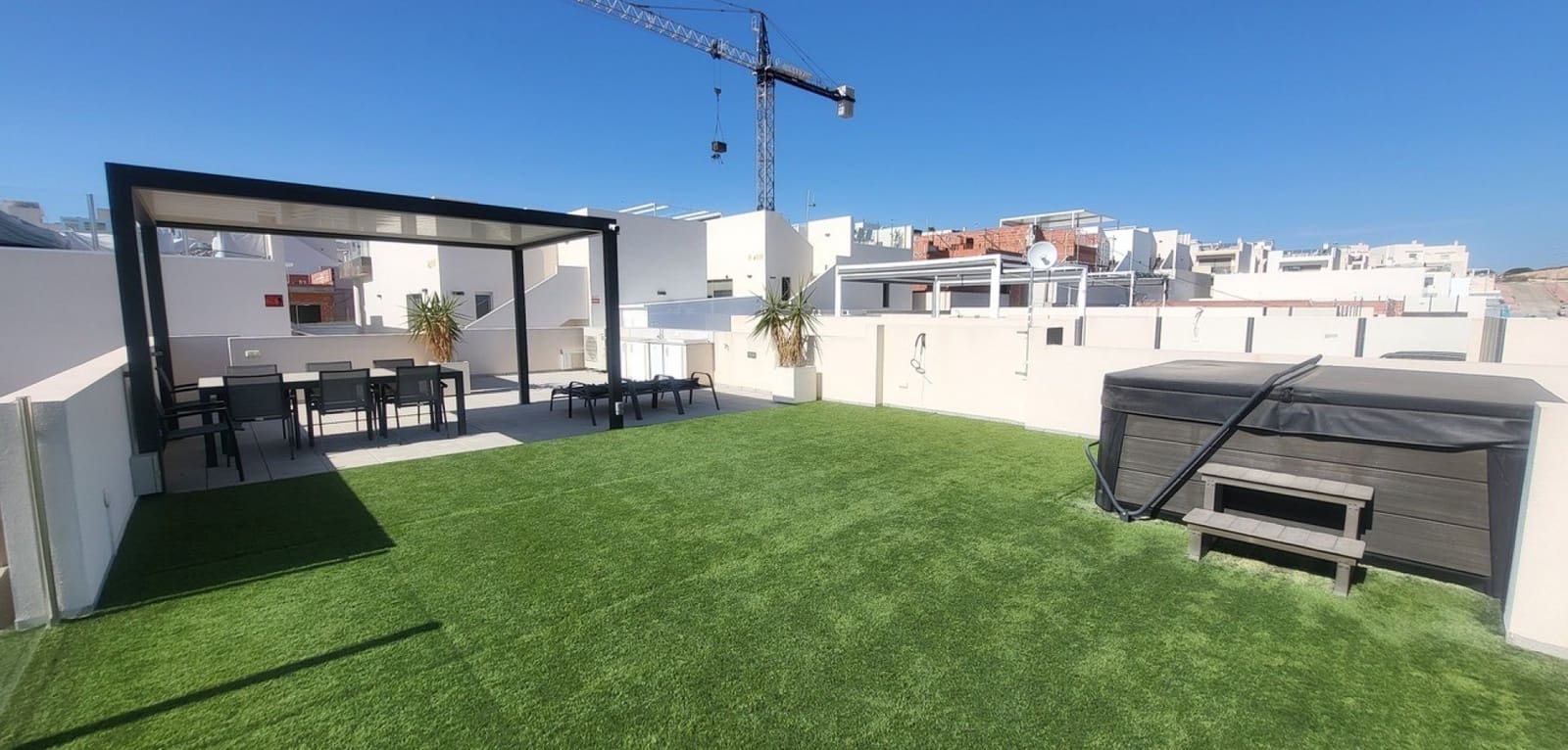 3 Zimmer Villa zu verkaufen in Villamartin mit Pool - 400.000 € (Ref: 9537817)
