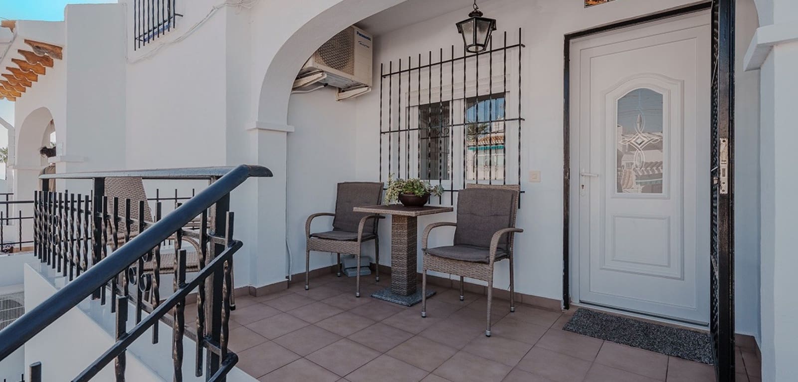 3 soveværelse Lejlighed til salg i Villamartin med swimmingpool - € 299.000 (Ref: 9537818)