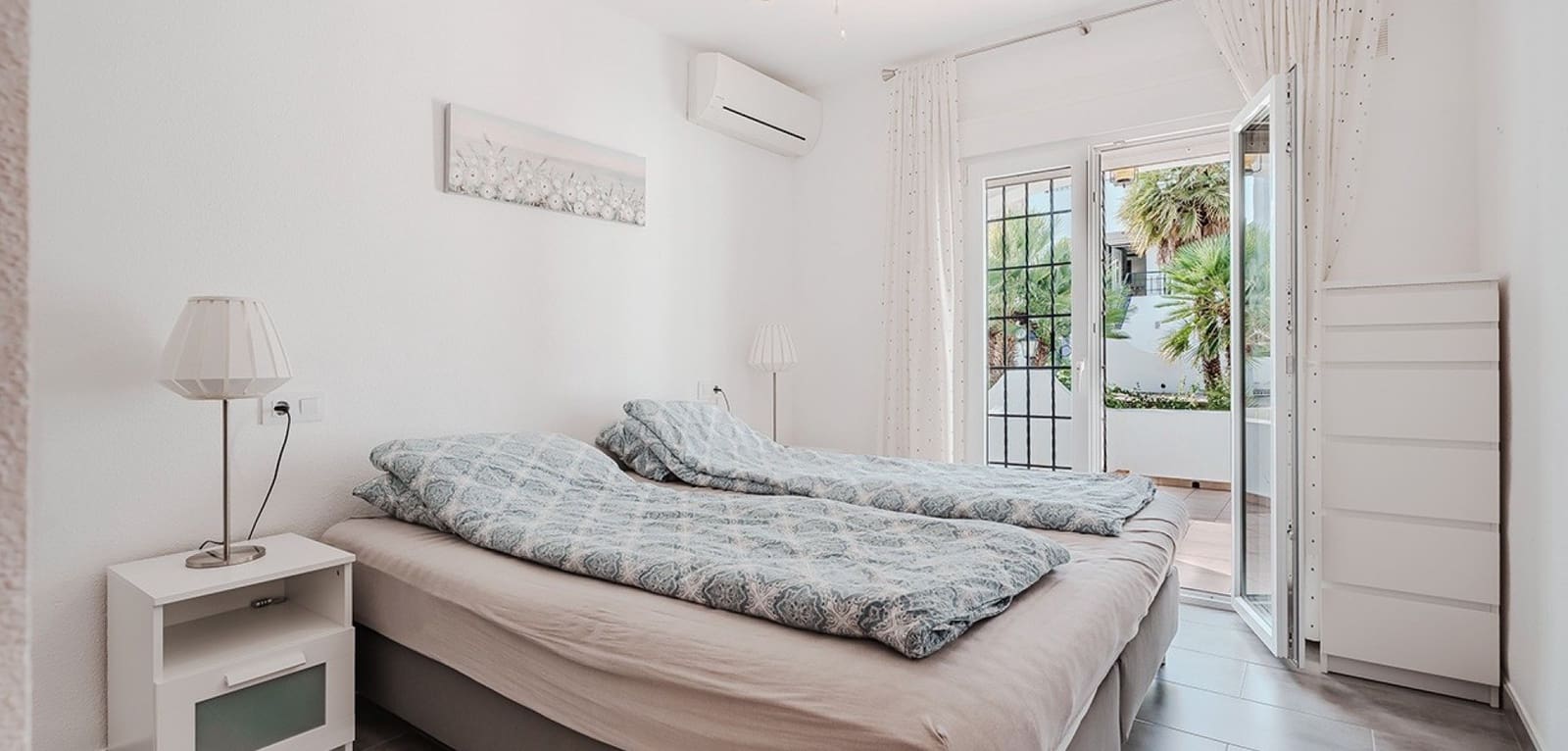 3 soveværelse Lejlighed til salg i Villamartin med swimmingpool - € 299.000 (Ref: 9537818)