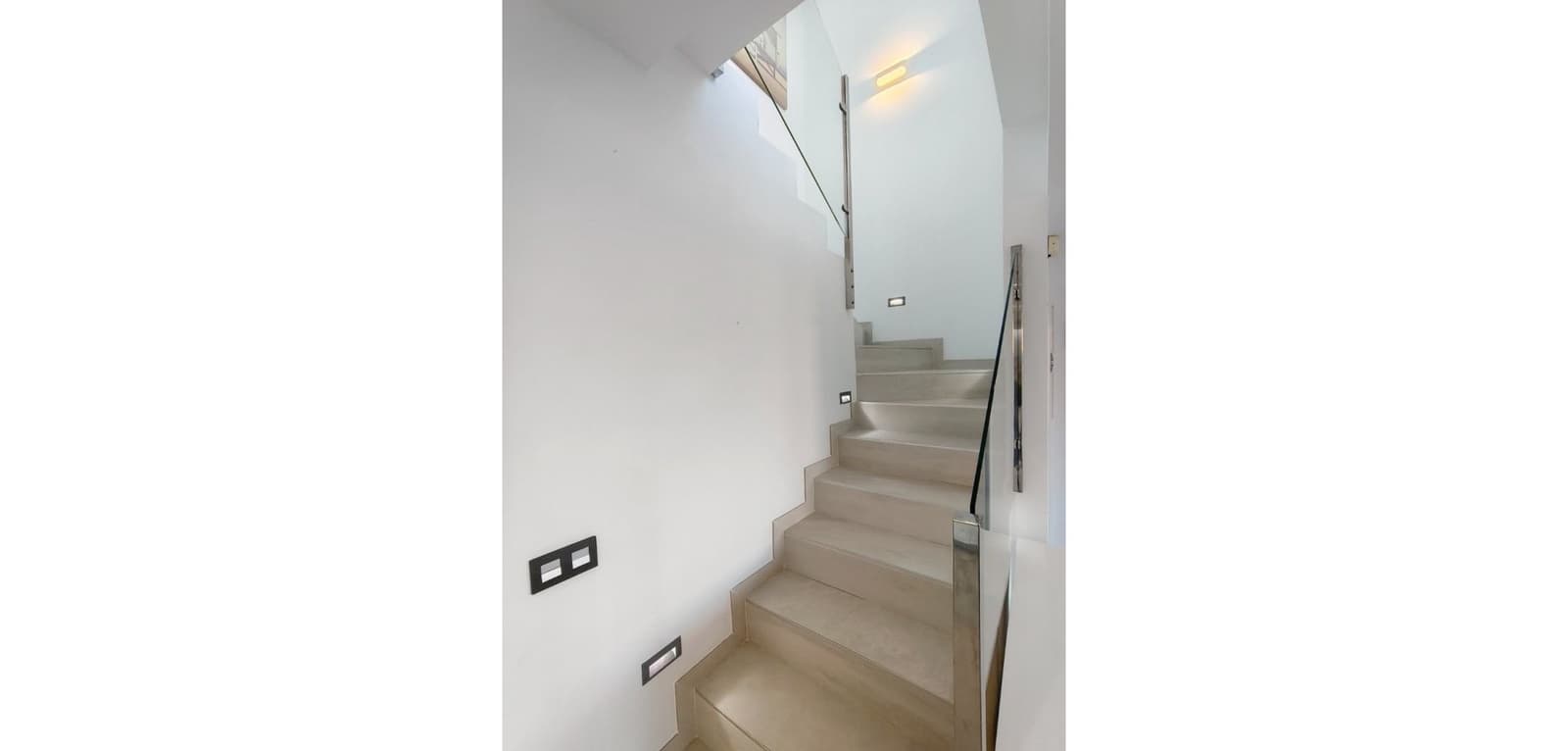 3 soverom Villa til salgs i El Raso med svømmebasseng - € 389 990 (Ref: 9537819)