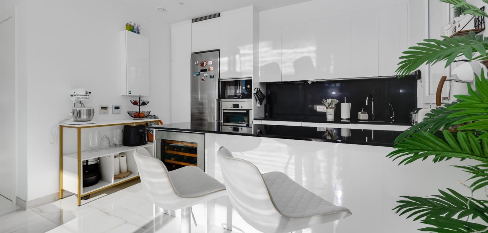 4 chambre Villa/Maison à vendre à Torrevieja avec piscine - 750 000 € (Ref: 9542037)