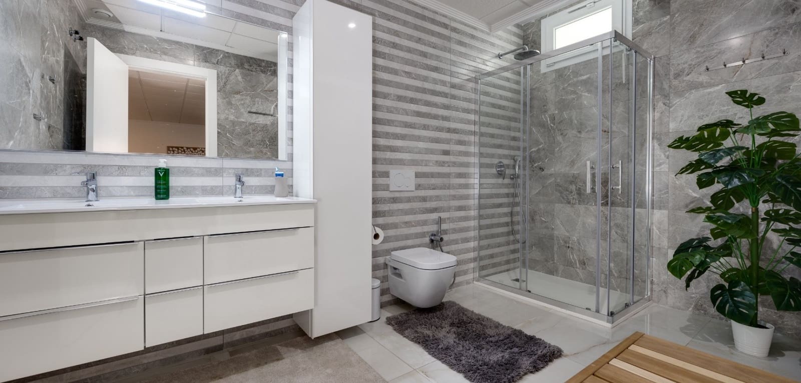 4 chambre Villa/Maison à vendre à Torrevieja avec piscine - 750 000 € (Ref: 9542037)