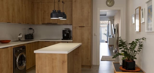 3 bedroom Townhouse for sale in Nueva Torrevieja, Torrevieja with pool - € 205,000 (Ref: 9542039)