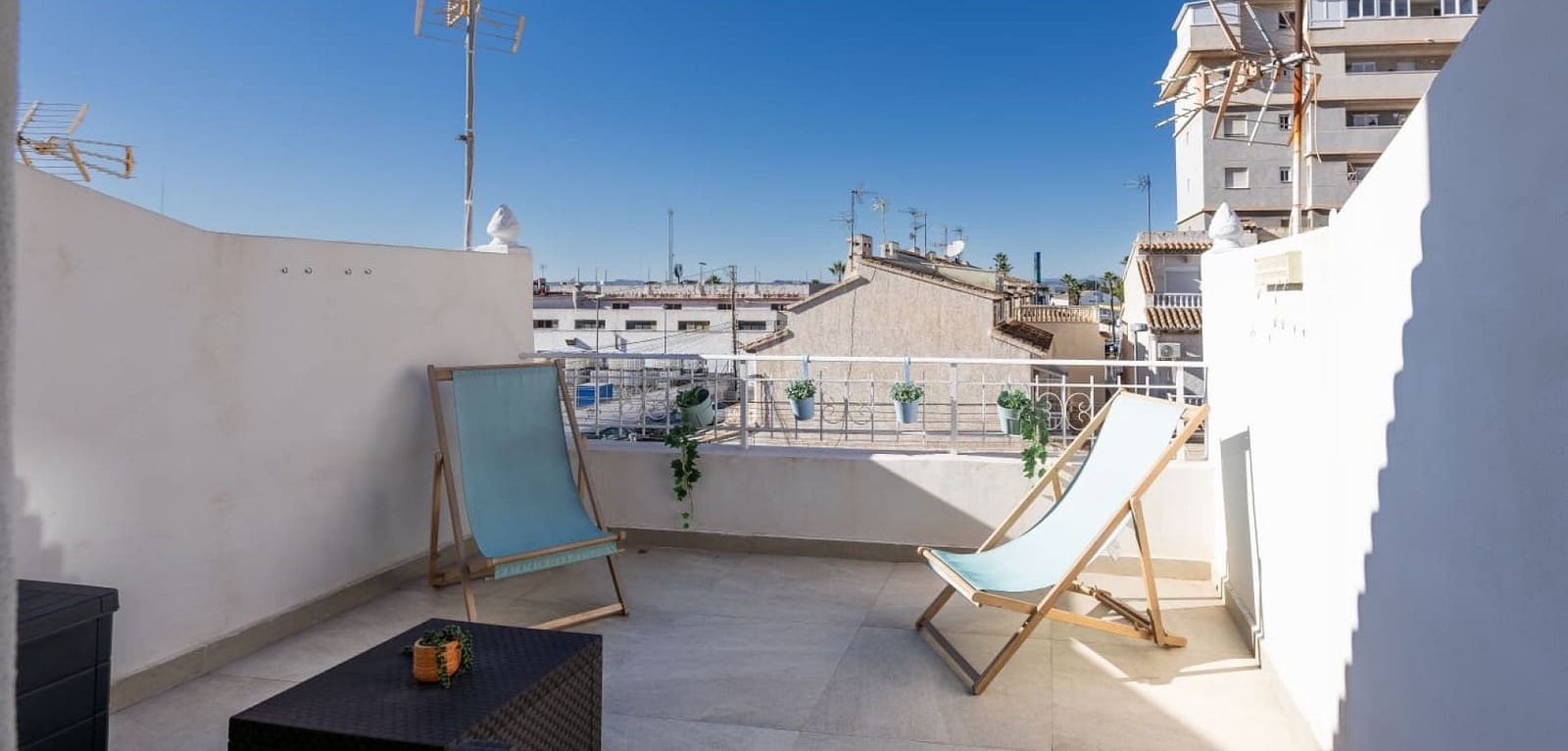 3 bedroom Townhouse for sale in Torrevieja with pool - € 205,000 (Ref: 9542039)