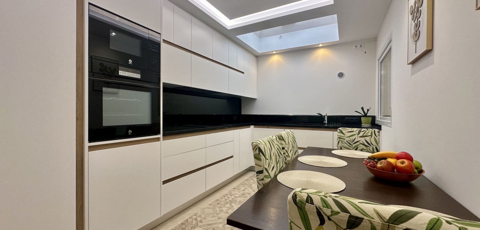 3 bedroom Townhouse for sale in La Florida with pool garage - € 249,000 (Ref: 9552324)