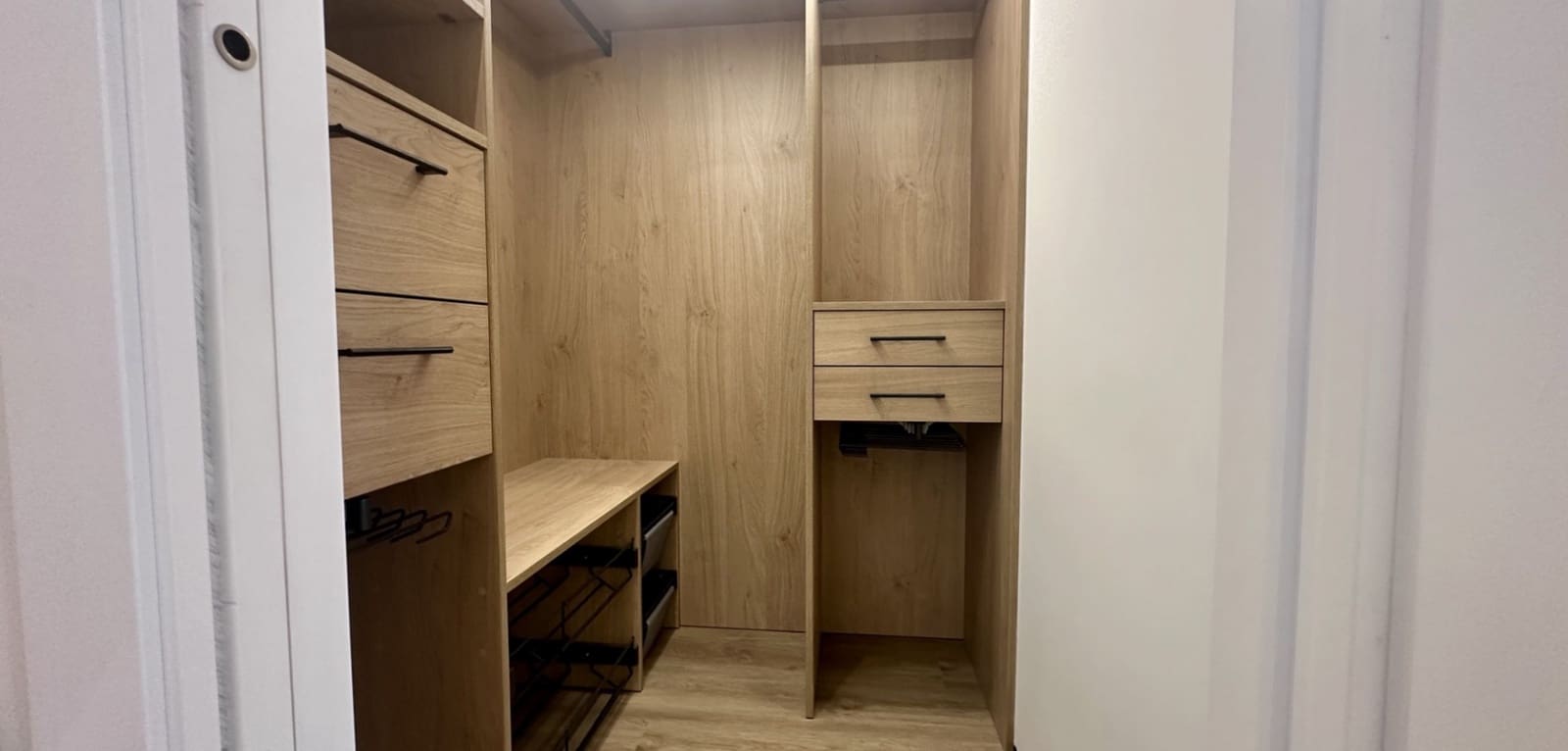 3 bedroom Townhouse for sale in La Florida with pool garage - € 249,000 (Ref: 9552324)