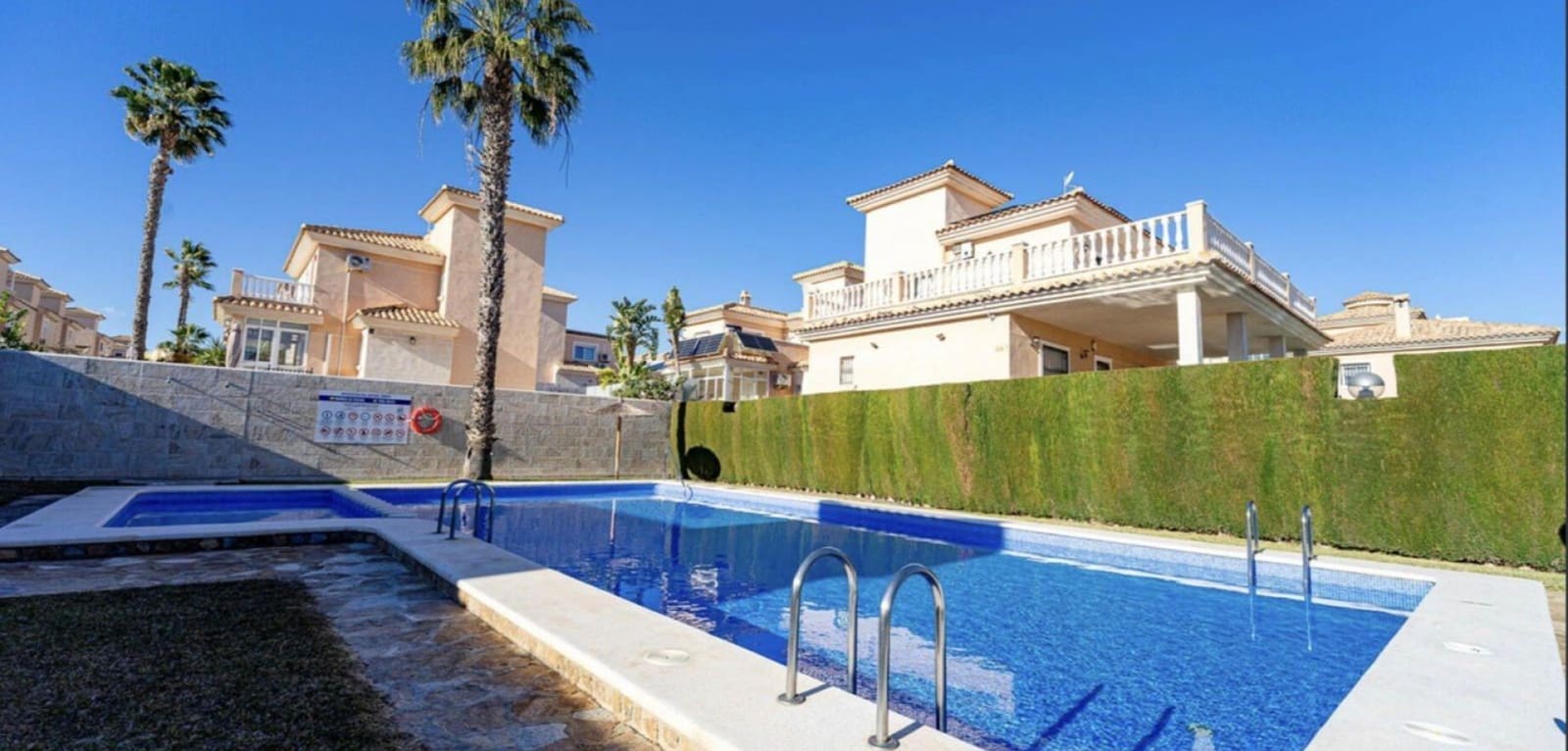 2 slaapkamer Huis te koop in Los Altos met zwembad - € 199.000 (Ref: 9552325)