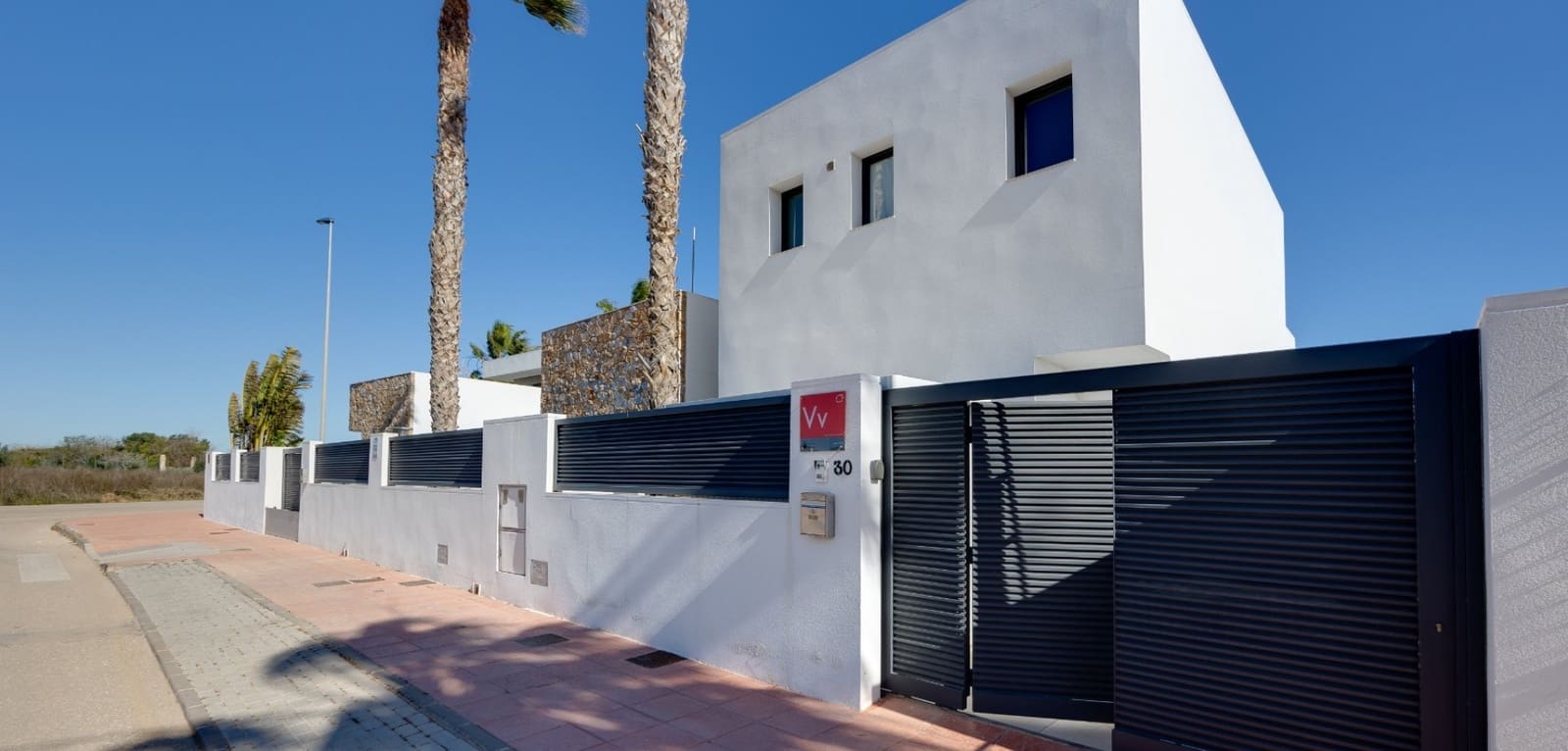 3 bedroom Villa for sale in Santiago de la Ribera with pool - € 369,000 (Ref: 9552327)