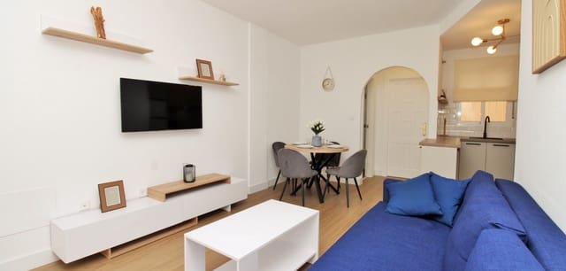 2 makuuhuone Omakotitalo myytävänä paikassa Villamartin, Orihuela mukana uima-altaan - 179 000 € (Ref: 9569255)