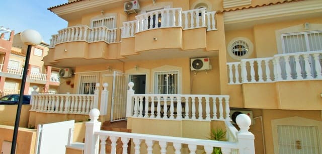 2 makuuhuone Omakotitalo myytävänä paikassa Villamartin, Orihuela mukana uima-altaan - 179 000 € (Ref: 9569255)