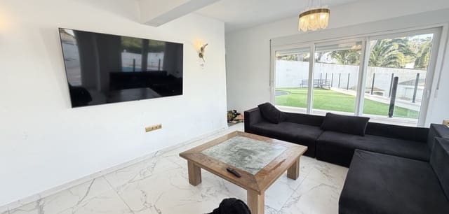 6 makuuhuone Huvila myytävänä paikassa Villamartin, Orihuela mukana uima-altaan - 695 000 € (Ref: 9571619)