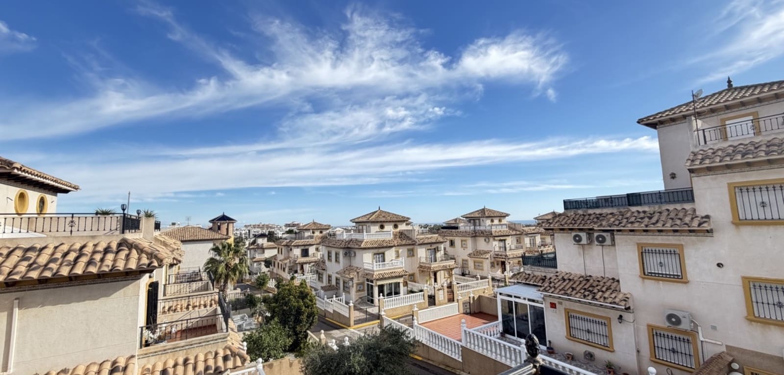 2 Zimmer Haus zu verkaufen in Villamartin mit Pool - 189.995 € (Ref: 9590485)