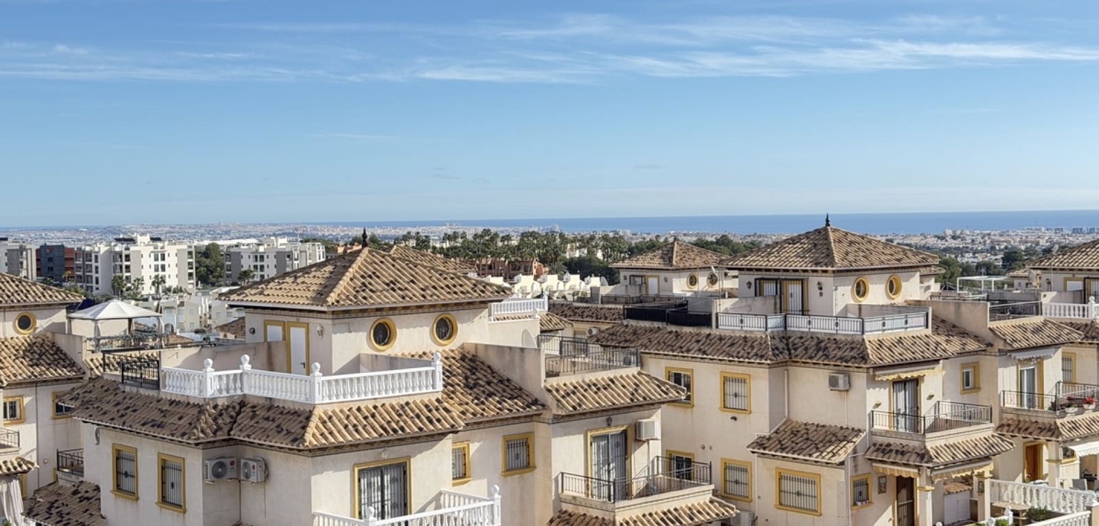 2 Zimmer Haus zu verkaufen in Villamartin mit Pool - 189.995 € (Ref: 9590485)