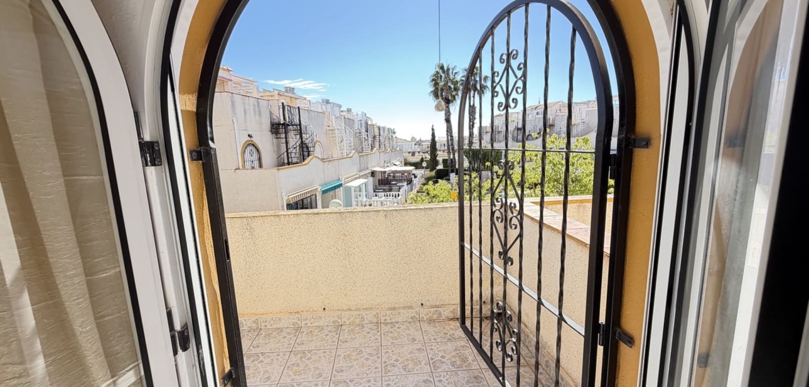 2 soveværelse Byhus til salg i La Florida med swimmingpool - € 189.995 (Ref: 9590486)