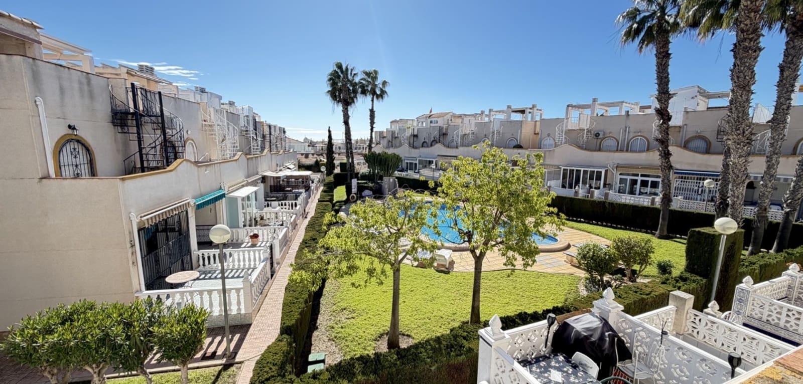 2 soveværelse Byhus til salg i La Florida med swimmingpool - € 189.995 (Ref: 9590486)