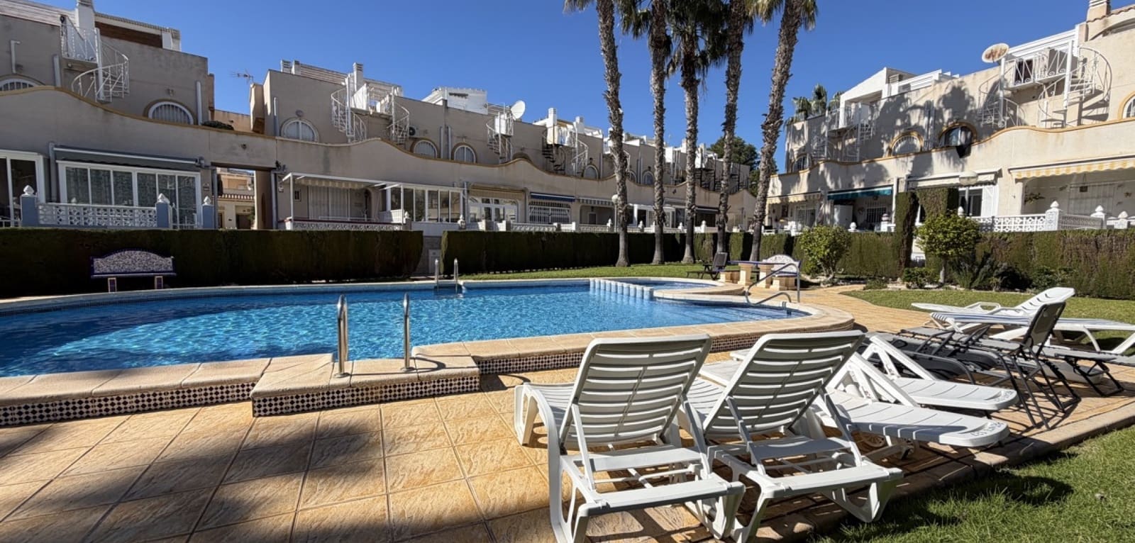 2 soveværelse Byhus til salg i La Florida med swimmingpool - € 189.995 (Ref: 9590486)