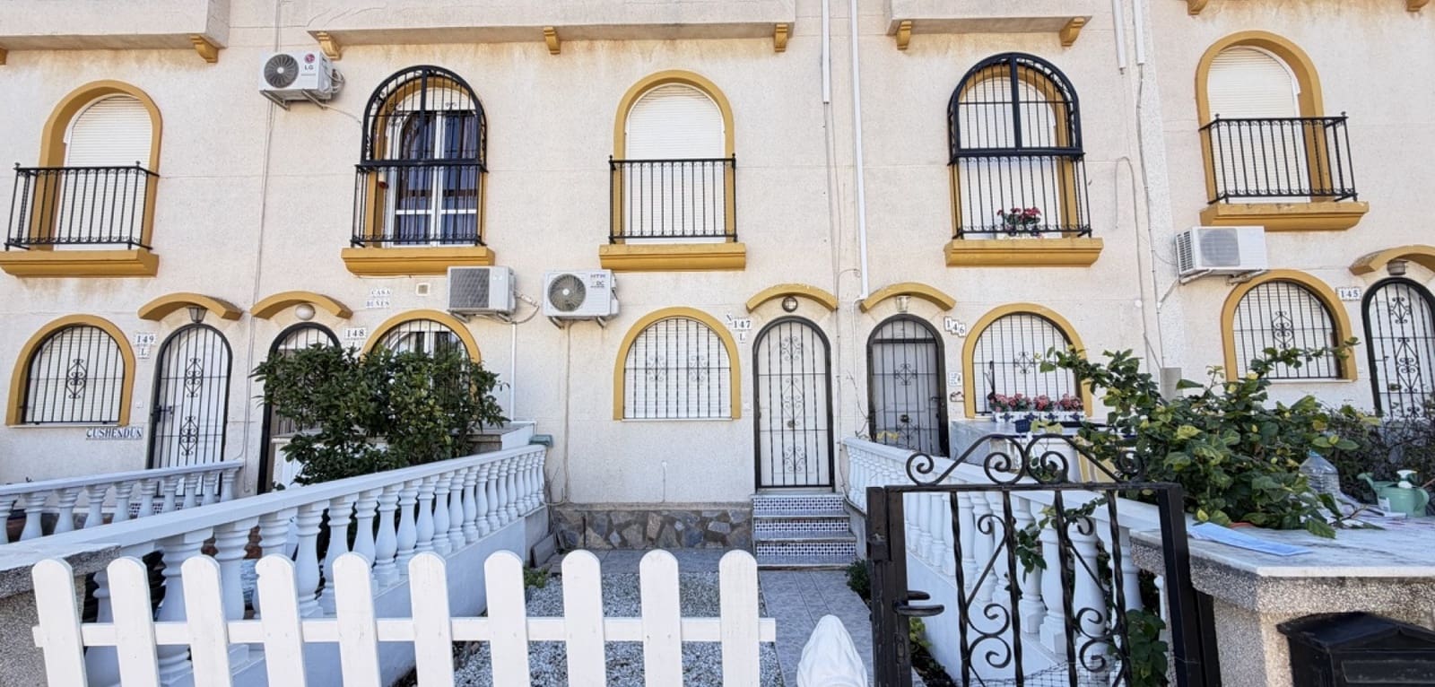 2 soveværelse Byhus til salg i La Florida med swimmingpool - € 189.995 (Ref: 9590486)