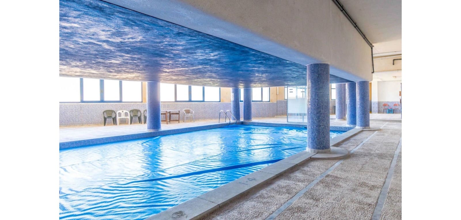 Apartamento de 3 habitaciones en Playa Flamenca en venta con piscina - 209.000 € (Ref: 9590491)