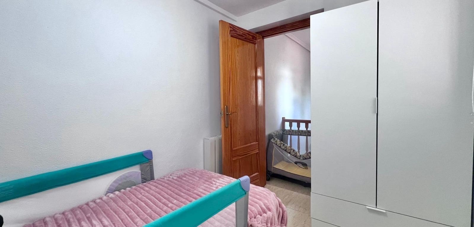 Bungalow de 2 habitaciones en Pilar de la Horadada en venta con piscina - 220.000 € (Ref: 9590492)