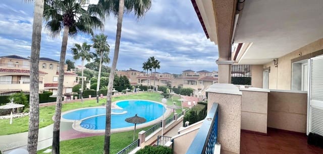 2 slaapkamer Bungalow te koop in Mil Palmeras, Pilar de la Horadada met zwembad - € 220.000 (Ref: 9590492)