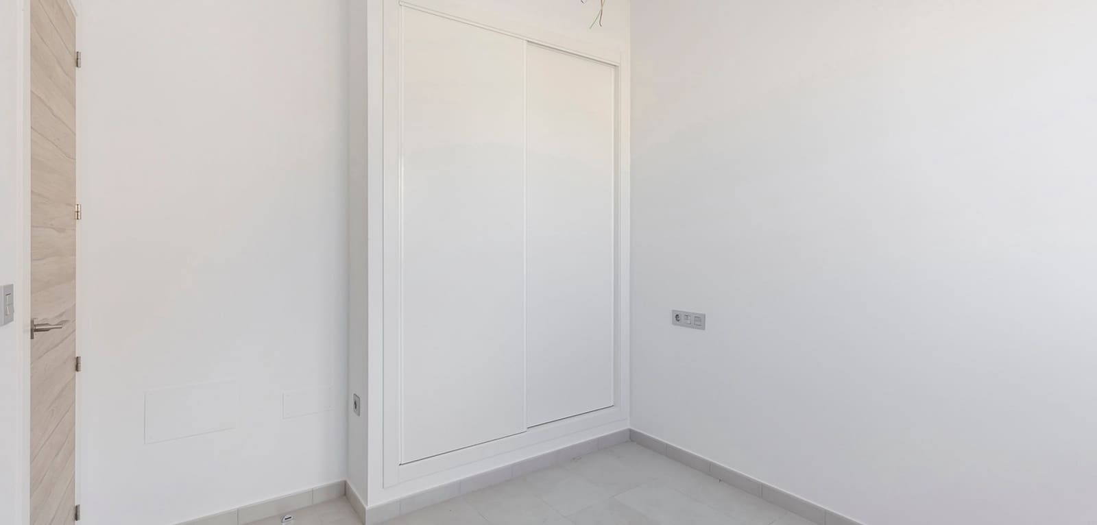 Chalet de 3 habitaciones en Orihuela Costa en venta con piscina - 319.000 € (Ref: 9603057)